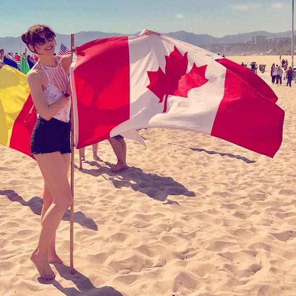 Meet Your Posher, Victoria! - Picture 5 of 5